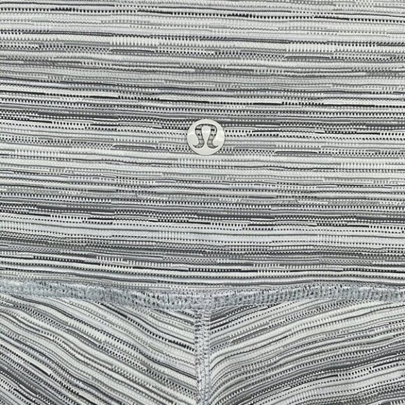 LULULEMON High Times Pant Cyber Stripe White Silver Fox sz 4 - Picture 6 of 10